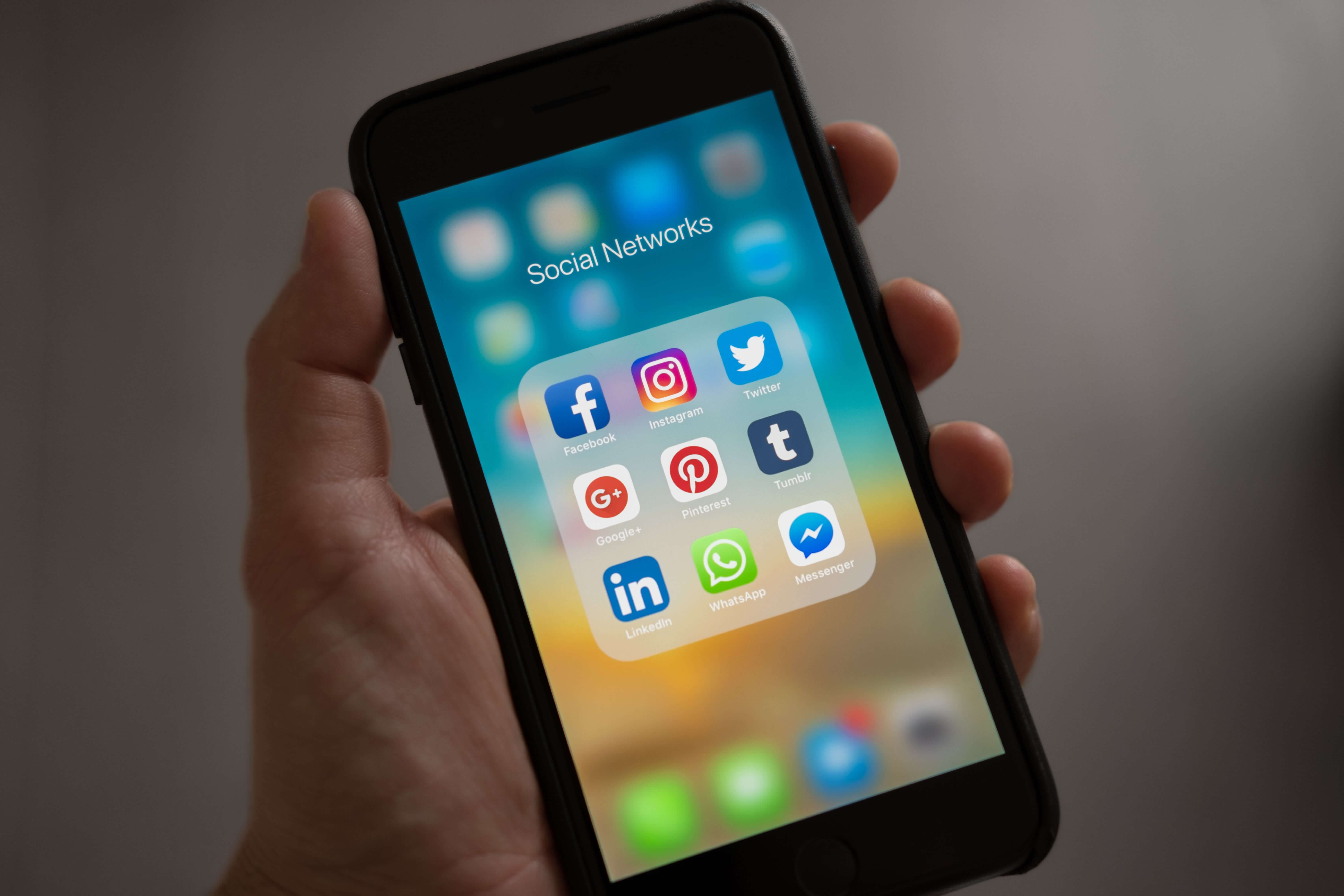 How To Effectively Use Social Media For Real Estate